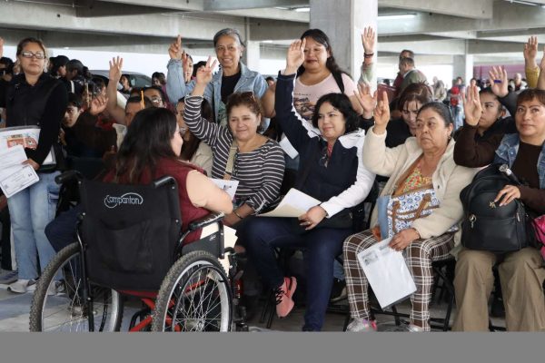 Iniciará Sebiso segunda entrega de tarjetas a personas cuidadoras