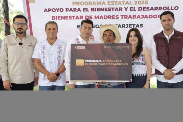 Sebiso lleva apoyos a la Huasteca y Sierra Alta